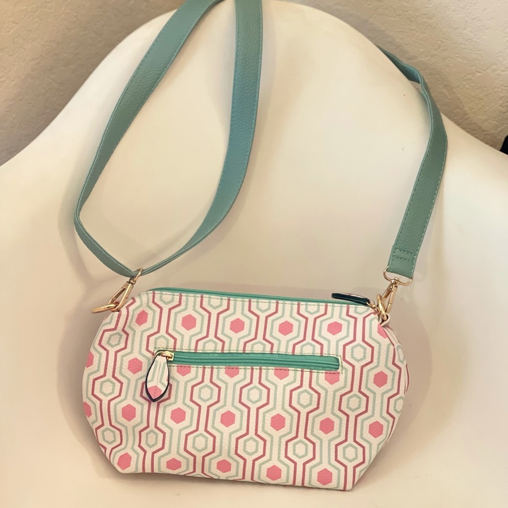 Imoshion pink and teal with black interior